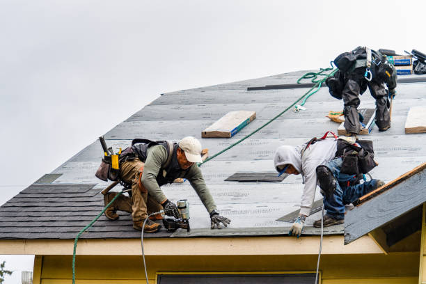 Professional Gutter Installation technician working in Guilford, CT